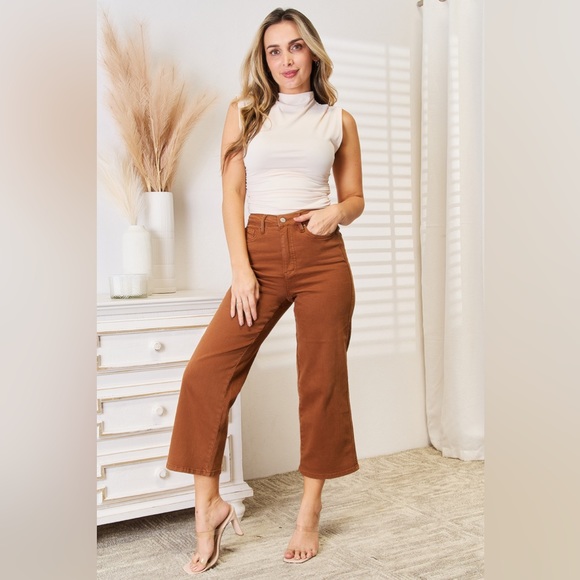 NEW**- SUNDAY CCO Judy Blue Tummy Control Garment Dyed Wide Crop OFFERS WELCOME - Picture 4 of 8